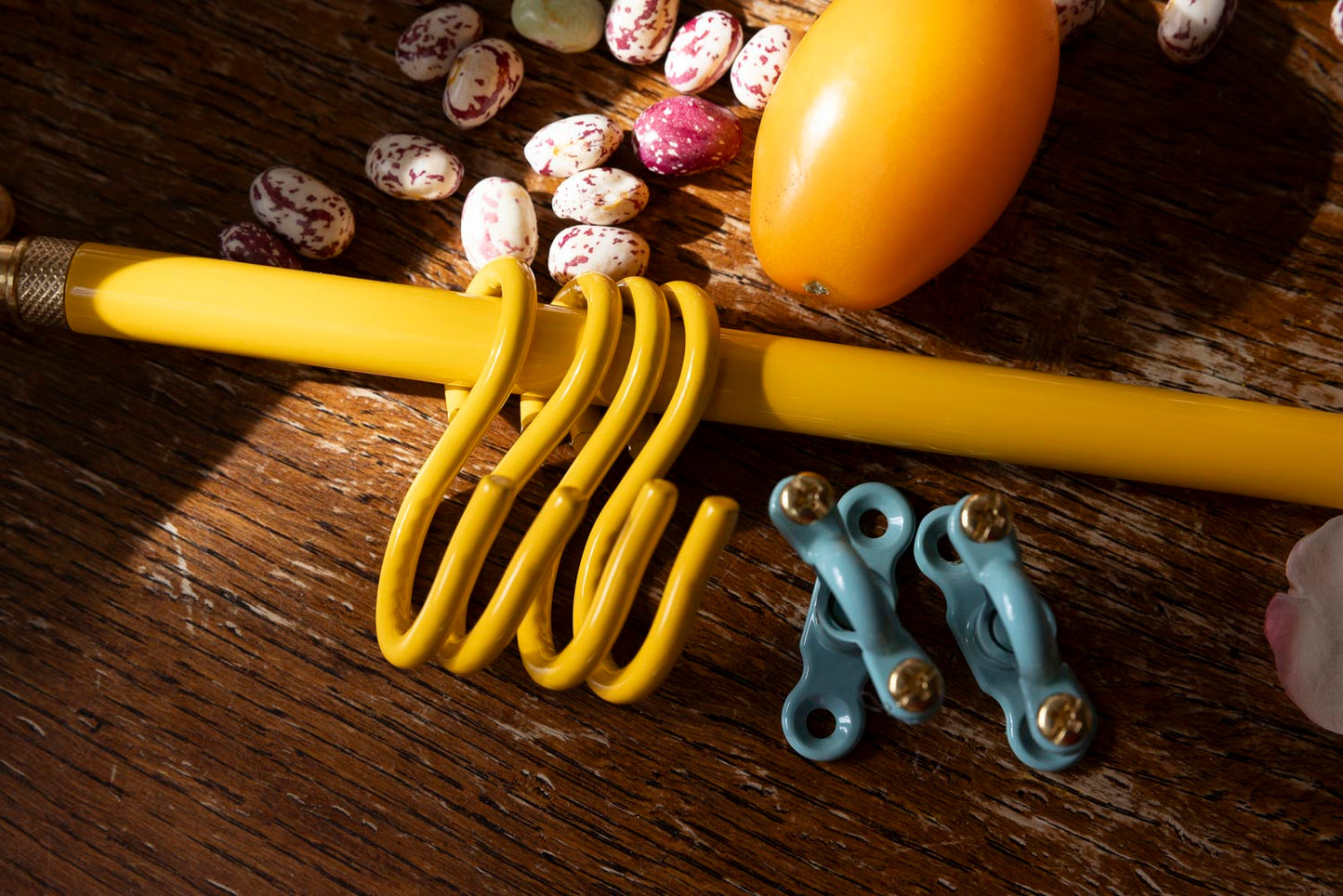 Signal Yellow Hanging Rail 80cm