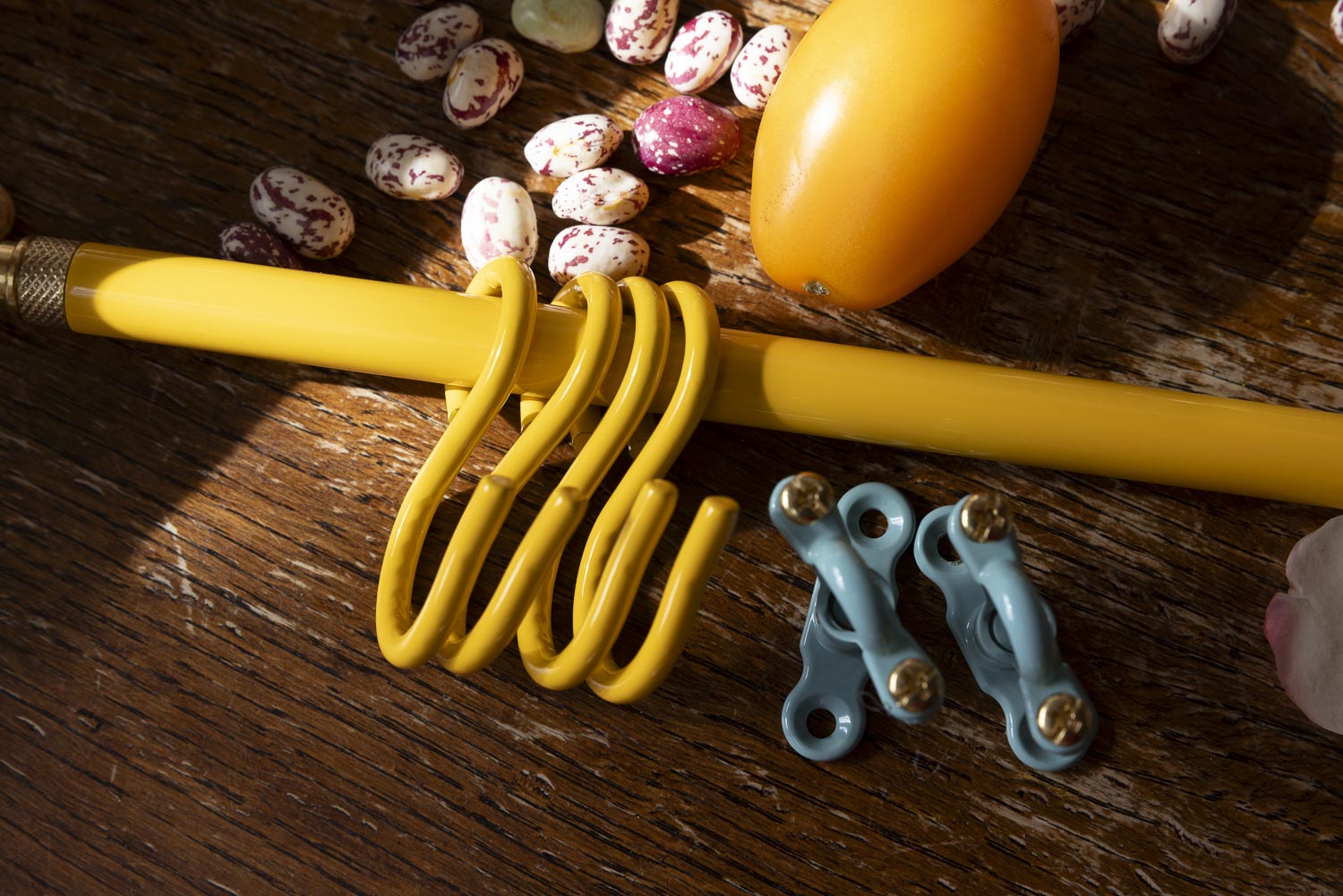 Signal Yellow Hanging Rail 80cm