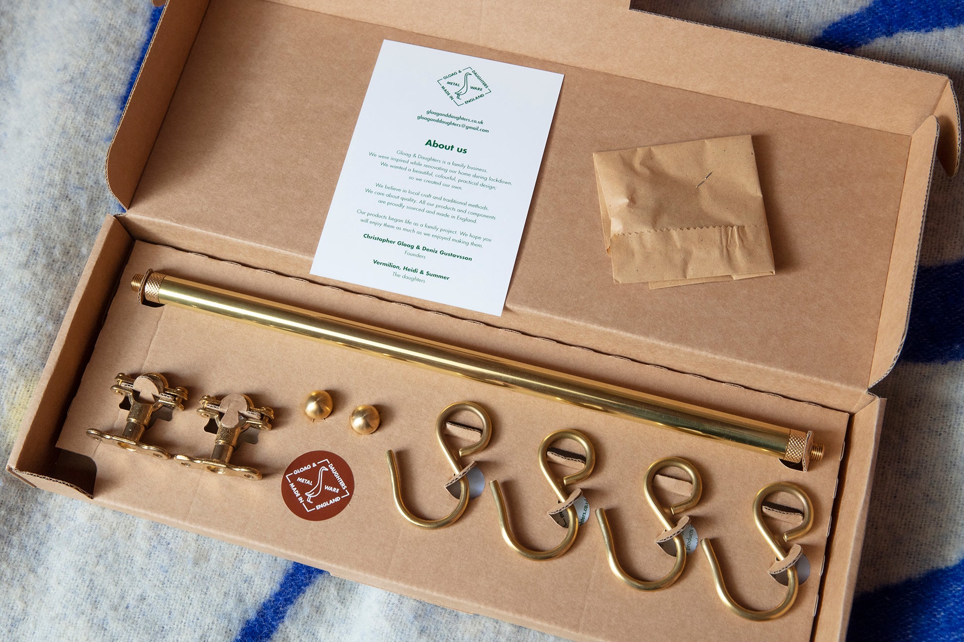 40cm Brass Hanging rail in a Box